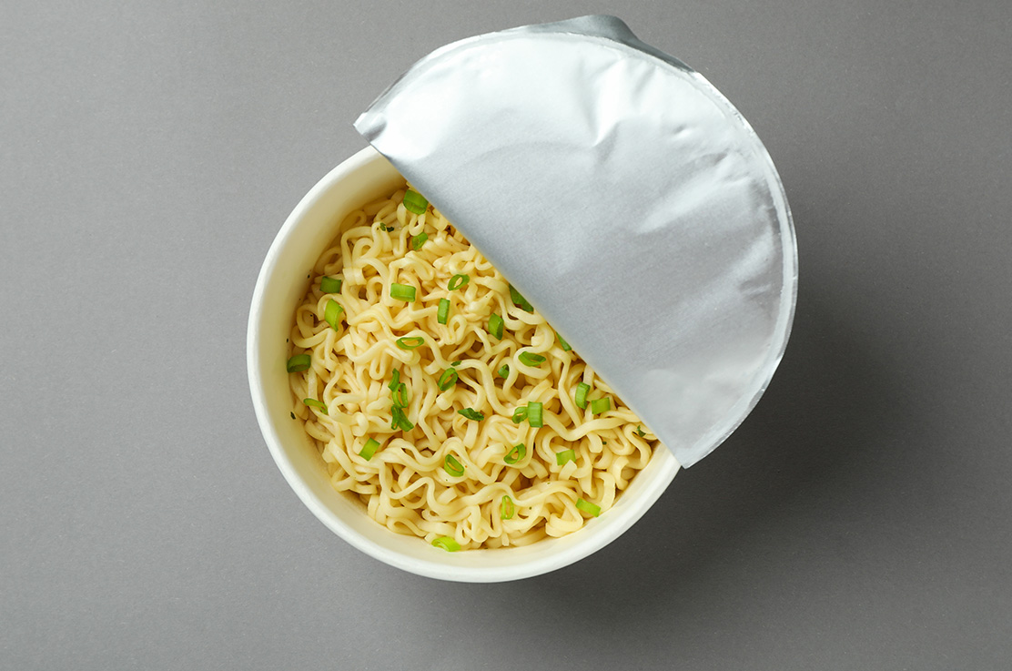 Coperchi di bicchieri di carta per noodle